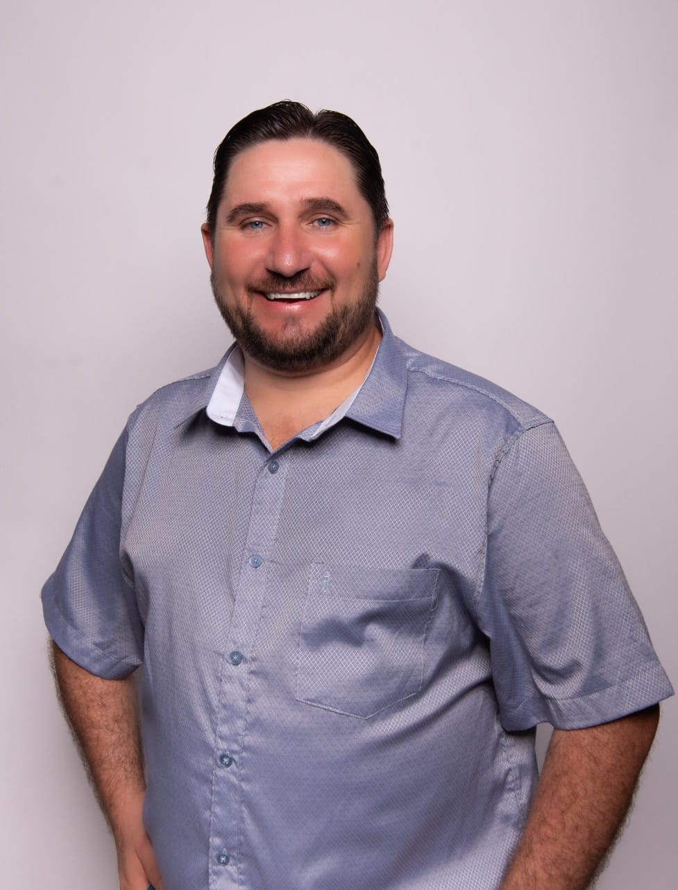 Este ano teremos eleições e Wagner Vivian de Marialva confirmou sua pré candidatura a deputado estadual, Vivian que já disputou uma eleição para deputado estadual em 2018, uma eleição para deputado federal em 2022 e uma eleição para vereador de Marialva em 2024. Neste ano Wagner Vivian irá disputar o pleito concorrendo uma vaga na Assembleia Legislativa do Paraná.