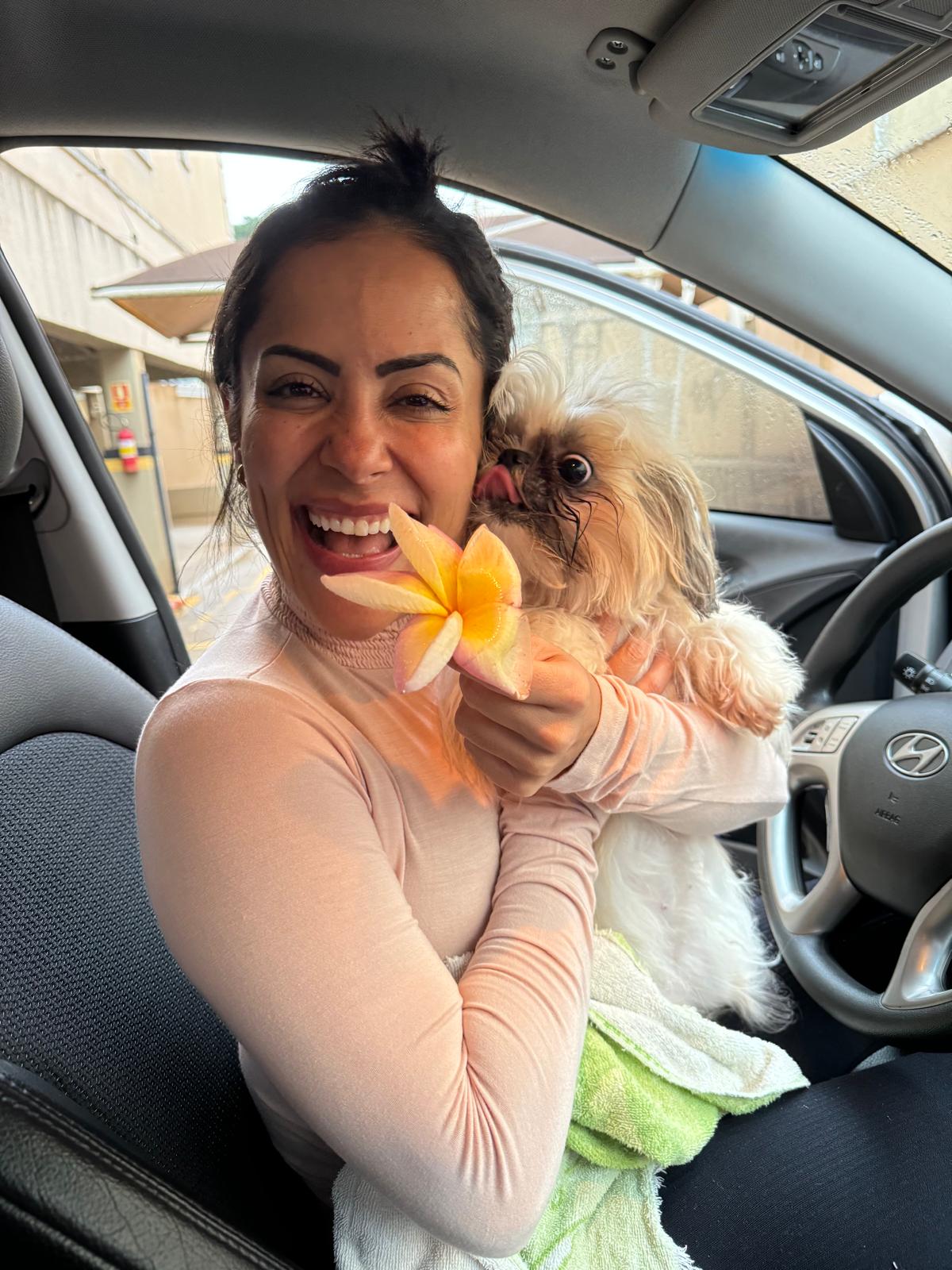 Este ano teremos eleições, é a movimentação está grande, a médica veterinária e DJ Camila Sano de Maringá confirmou seu nome como pré candidata a deputada estadual para o pleito desse ano. Camila Sano com uma carreira de muito sucesso será primeiro vez que estará concorrendo um cargo público e consequentemente concorrendo uma vaga na Assembleia Legislativa do Paraná.